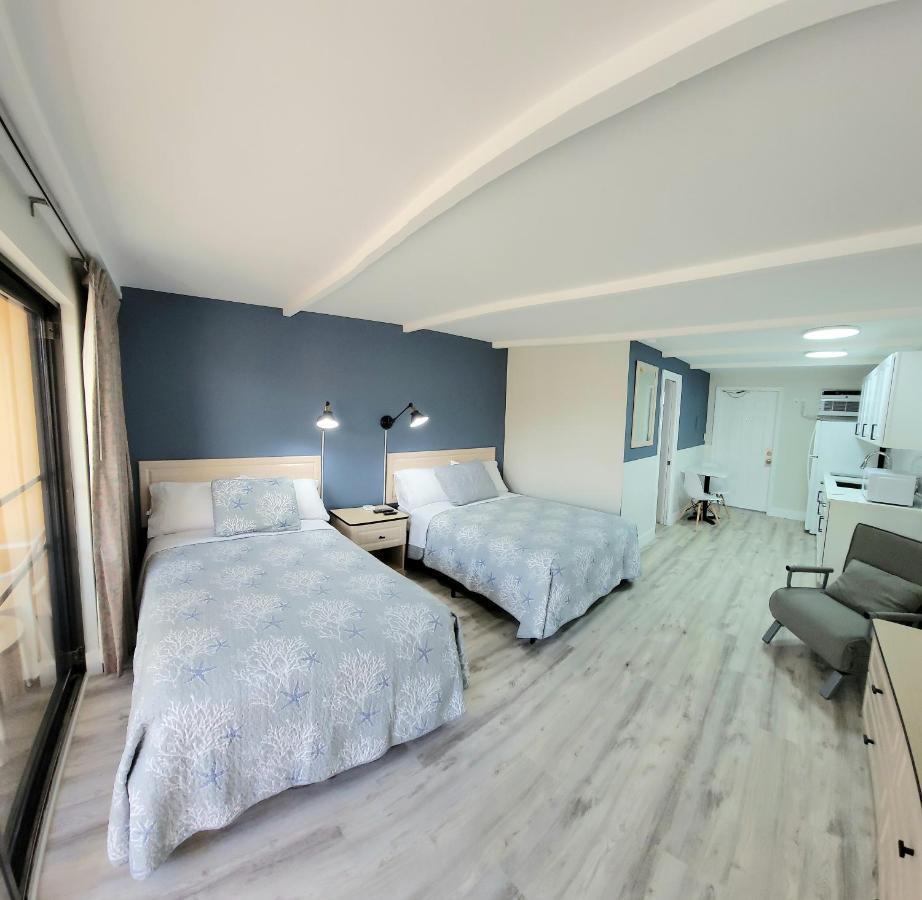 سانت بيتي بيتش Satellite Motel المظهر الخارجي الصورة
