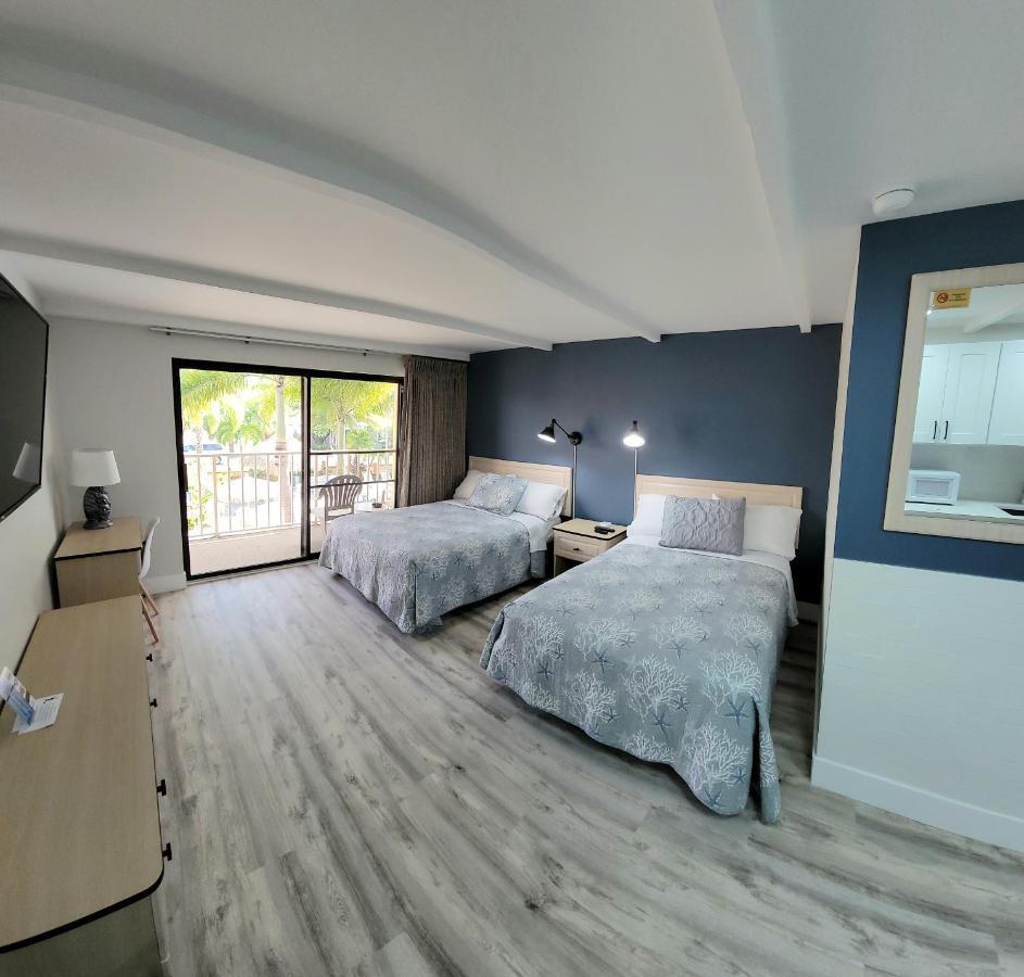 سانت بيتي بيتش Satellite Motel المظهر الخارجي الصورة