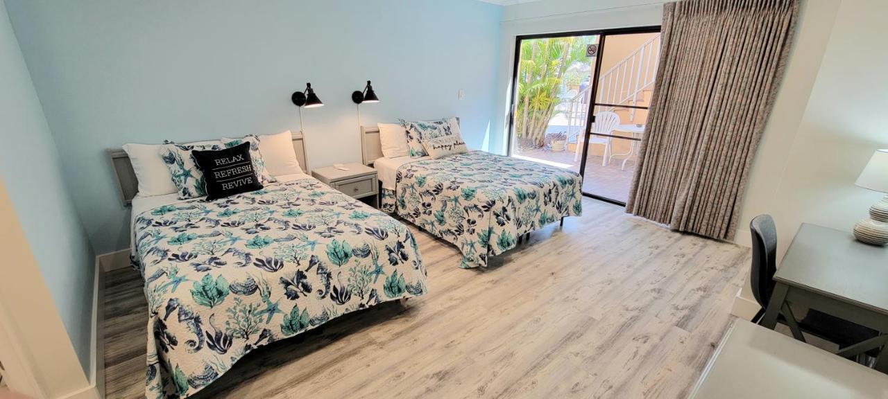 سانت بيتي بيتش Satellite Motel المظهر الخارجي الصورة